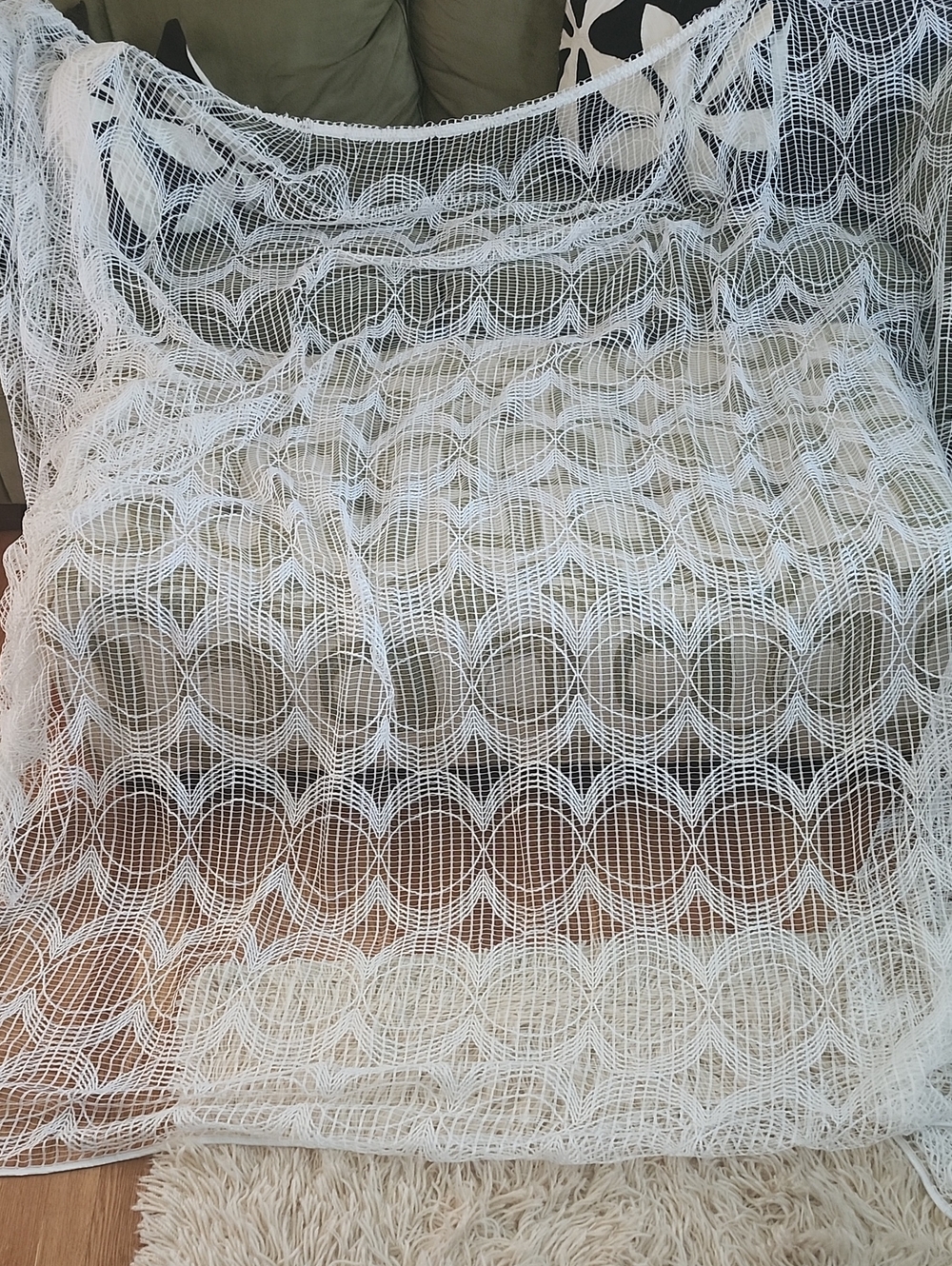 Large German Curtain - Picture 3 of 7